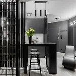 Apartment Secret *