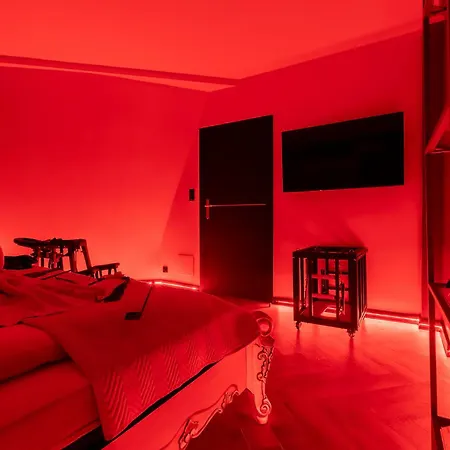 Secret Apartment *